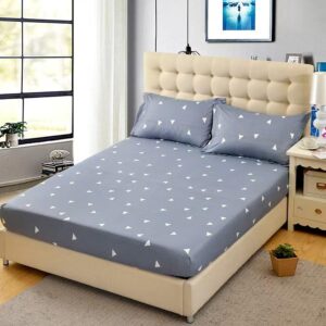 বিছানার চাদর সাথে থাকছে ২ টি বালিশের কভার